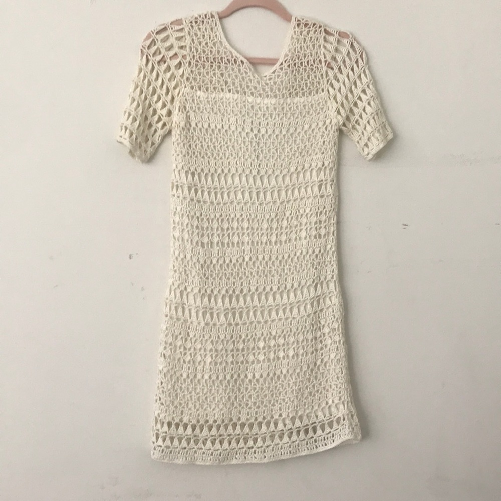 White knit dress
